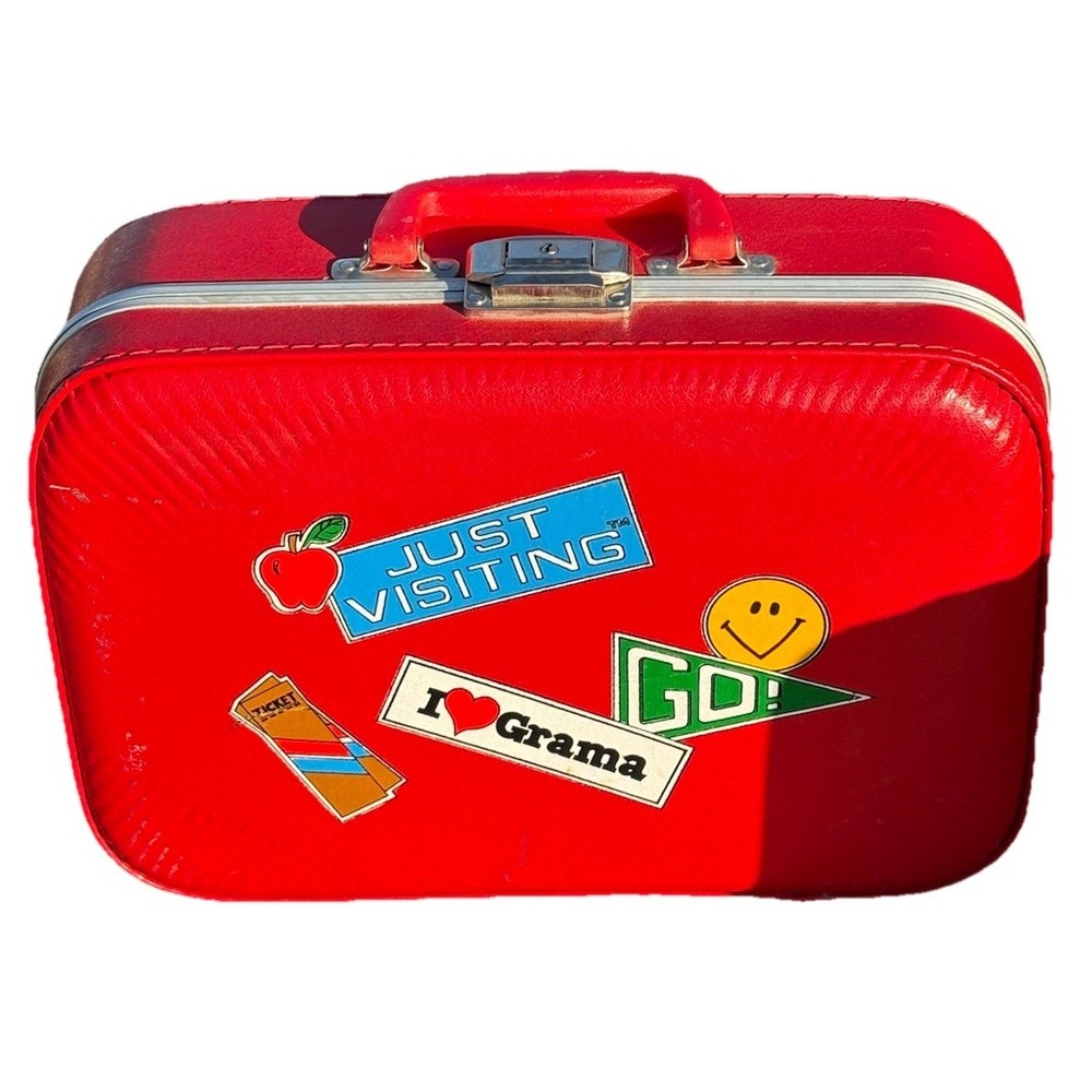 Vintage I Love Grama Just Visiting Children's Hard Shell Travel Suitcase 1970's